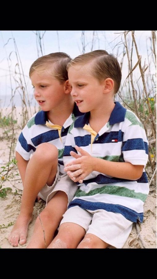 Tyler (left) and Taylor (right) Williams as children.