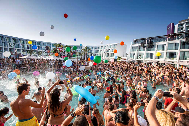 Spring Break 2019: Beach Party!
Creds:SpeakEasy.com
